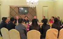 重庆Z6尊龙凯时实业集团召开重阳节座谈会慰问离退休老同志